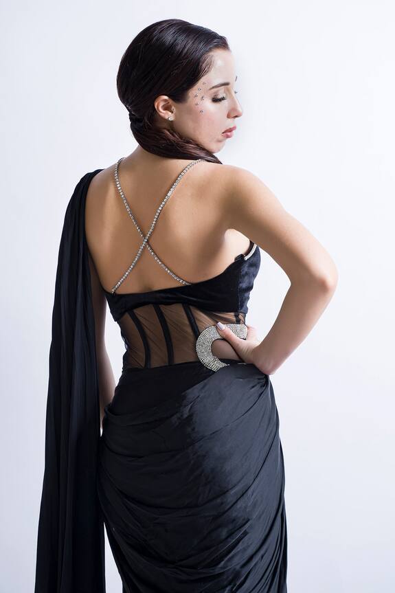 Sonaakshi Raaj Black Velvet Pleated Saree Gown 6