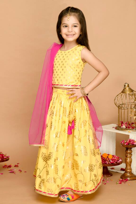 Saka Designs Yellow Floral Print Lehenga Set For Girls 4