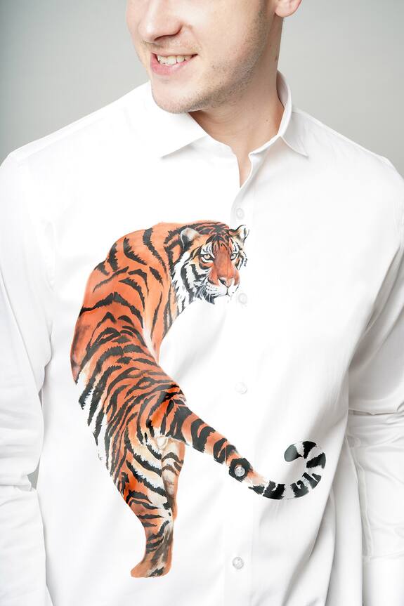 Buy_Avalipt_White Cotton The Great Indian Tiger Hand Painted Shirt_Online_at_Aza_Fashions