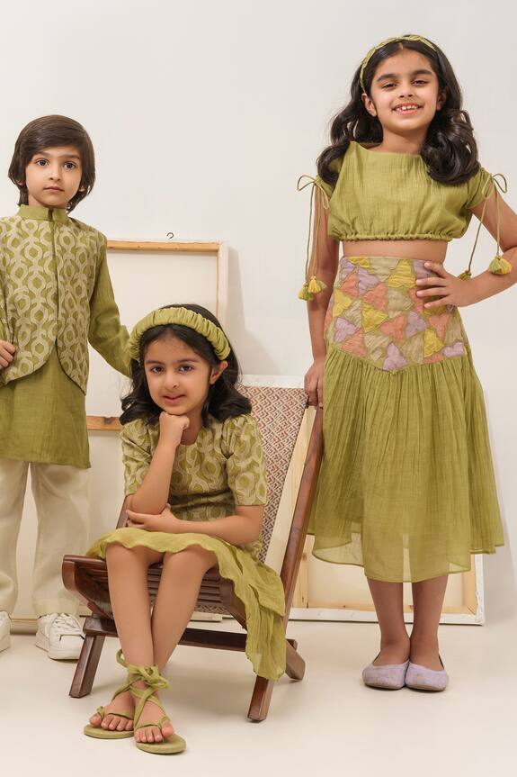 The Right Cut Green Embroidered Top And Skirt Set For Girls 4