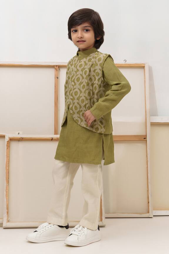 The Right Cut_White Embroidered Bundi And Kurta Set For Boys_Online_at_Aza_Fashions