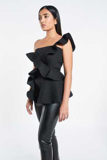 Samantha Black | Silk one shoulder top | Réalisation Samantha Black | Silk one shoulder top | Réalisation