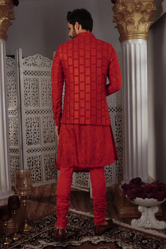 YAJY by Aditya Jain Red Silk Dara Bundi And Kurta Set 2