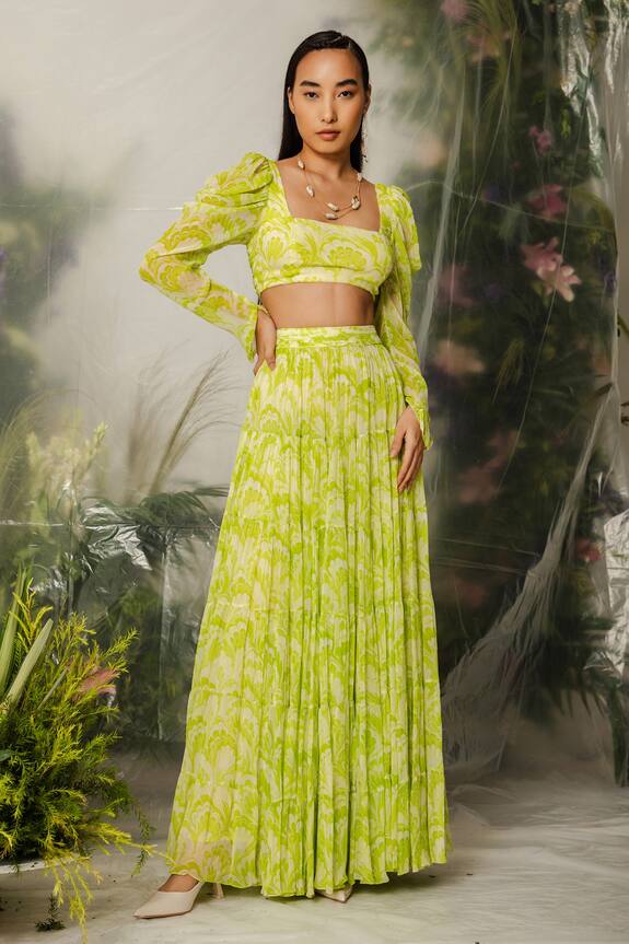 The Iaso Green Crepe Floral Pattern Crop Top And Skirt Set 1