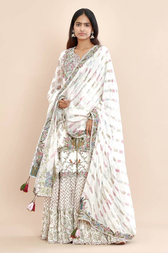 Sunira Designs White Chanderi Silk Printed Gharara 3