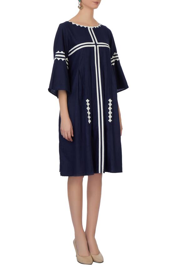 Chambray & Co. Blue Linen Applique Work Dress 3