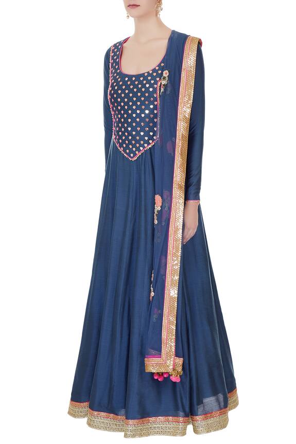 Avnni Kapur Blue Kattana Silk Anarkali With Dupatta 4