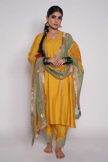 Chanderi Kurta And Organza Pant Maroon main image 1