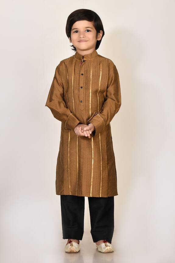 Arihant Rai Sinha Brown Cotton Silk Kurta And Pant Set For Boys 0