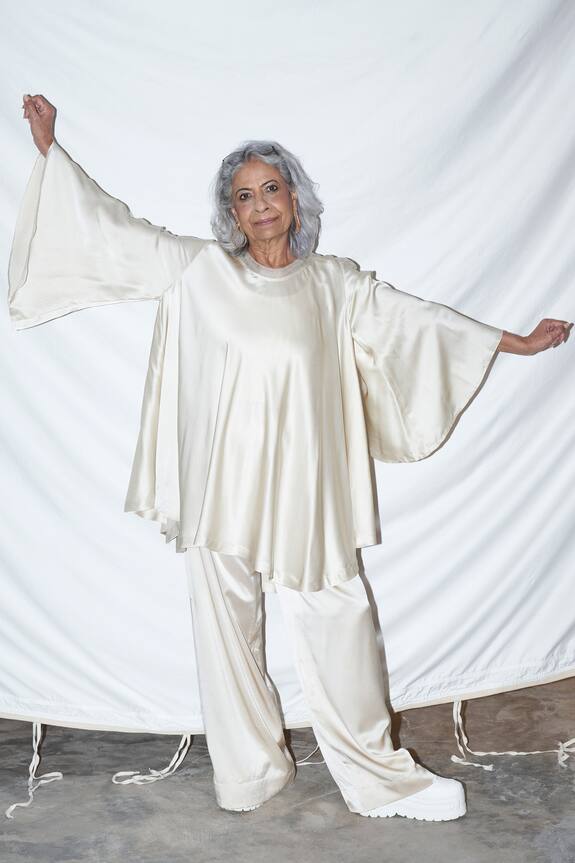 Anamika Khanna White Silk Satin Tunic And Pant Set 0