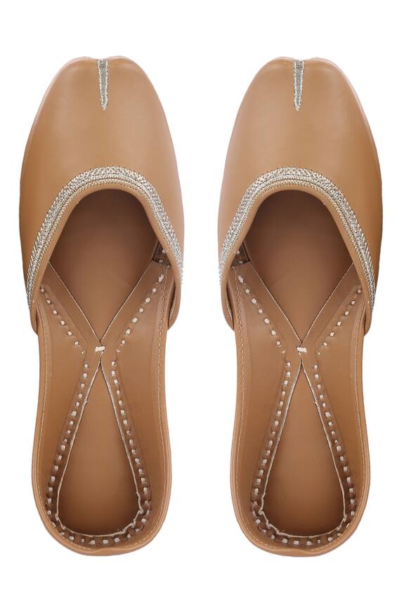 5 elements Brown Faux Leather Embroidered Juttis 0