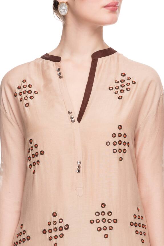 Abhijeet Khanna Beige Silk Embellished Kurta 4