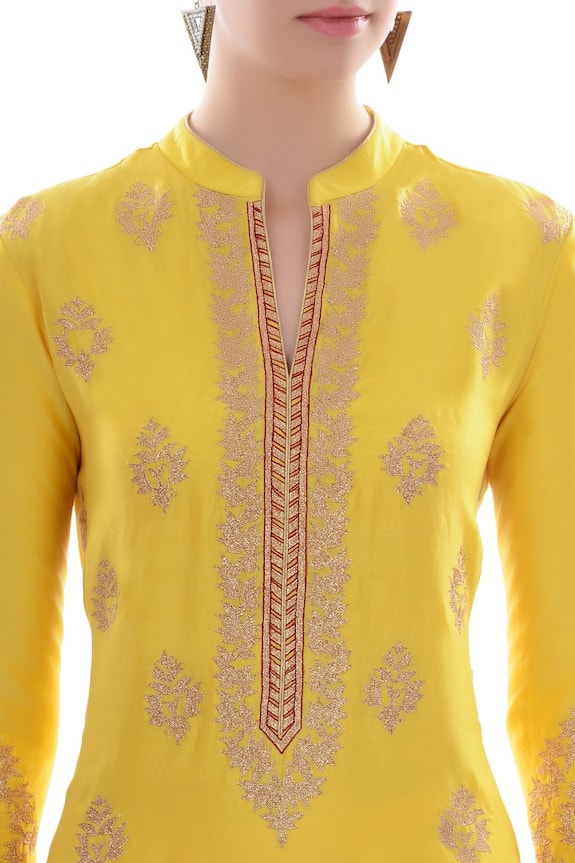 Aiman Yellow Embroidered Kurta Set 6