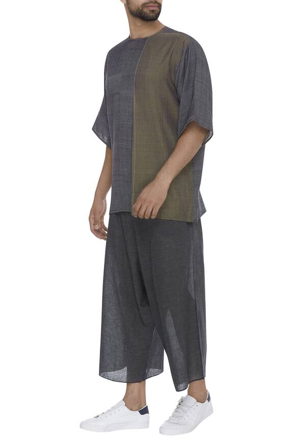 Urvashi Kaur Grey Panel Cotton T Shirt 0