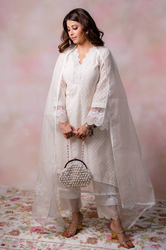 Anushka Repswal - Sewing Love Off White Moroccan Woven Kurta Set 0
