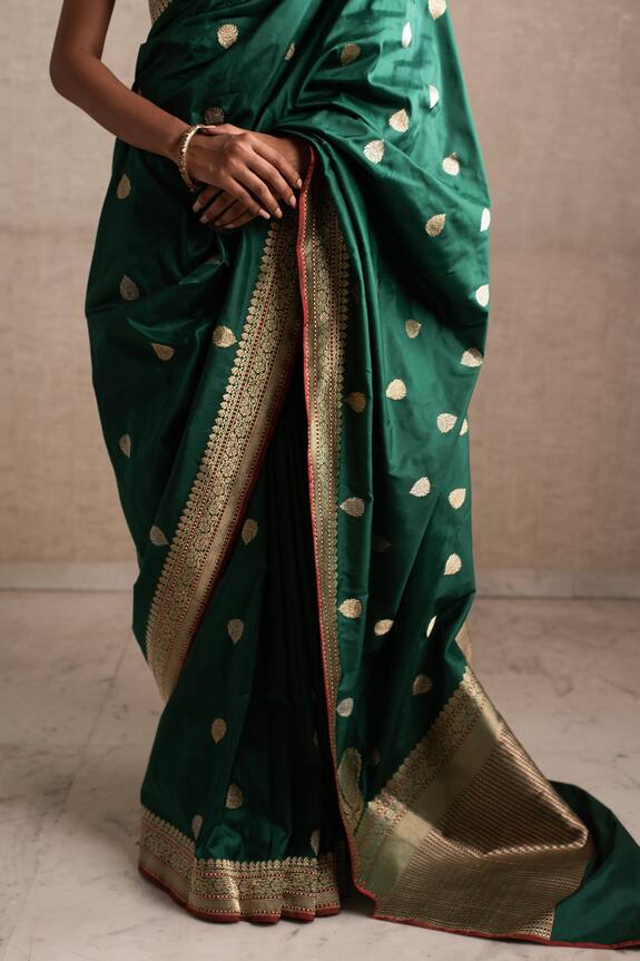Priyanka Raajiv Green Silk Brocade Banarasi Saree 6