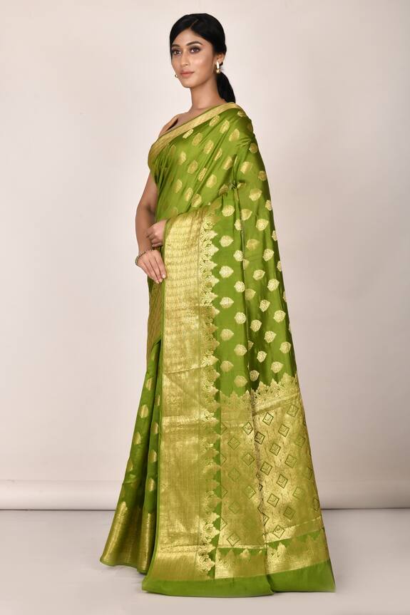 Aryavir Malhotra Green Dupion Silk Woven Banarasi Saree 3