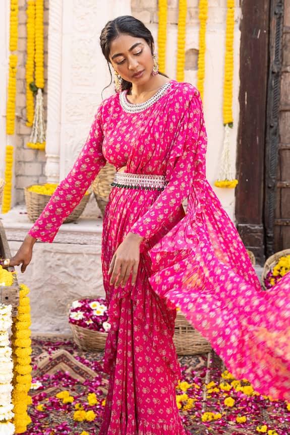 Chhavvi Aggarwal Pink Georgette Pre-draped Ruffle Saree Set 3