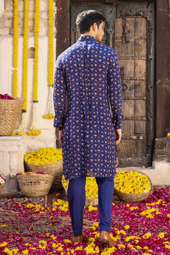 Chhavvi Aggarwal Blue Crepe Floral Print Kurta And Pant Set 2