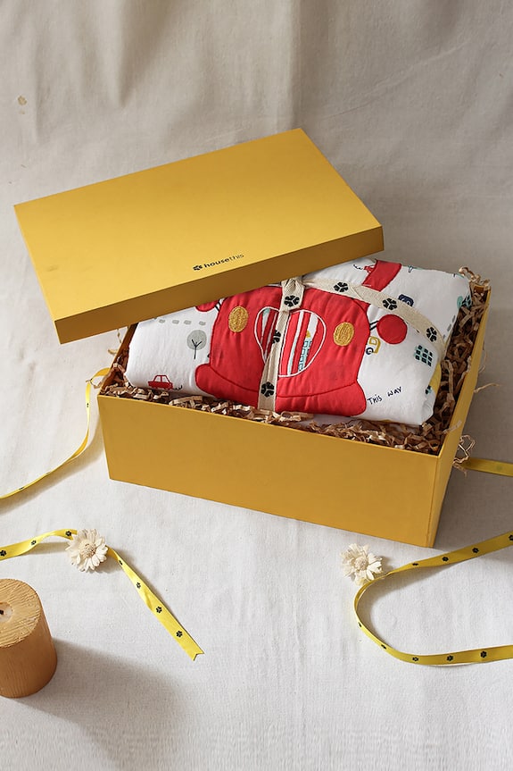 House This The Babys Day Out Quilt Gift Box 0