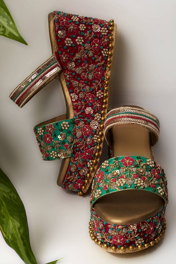 Kanyaadhan by DhirajAayushi Green Genuine Leather Floral Embroidered Wedges 0