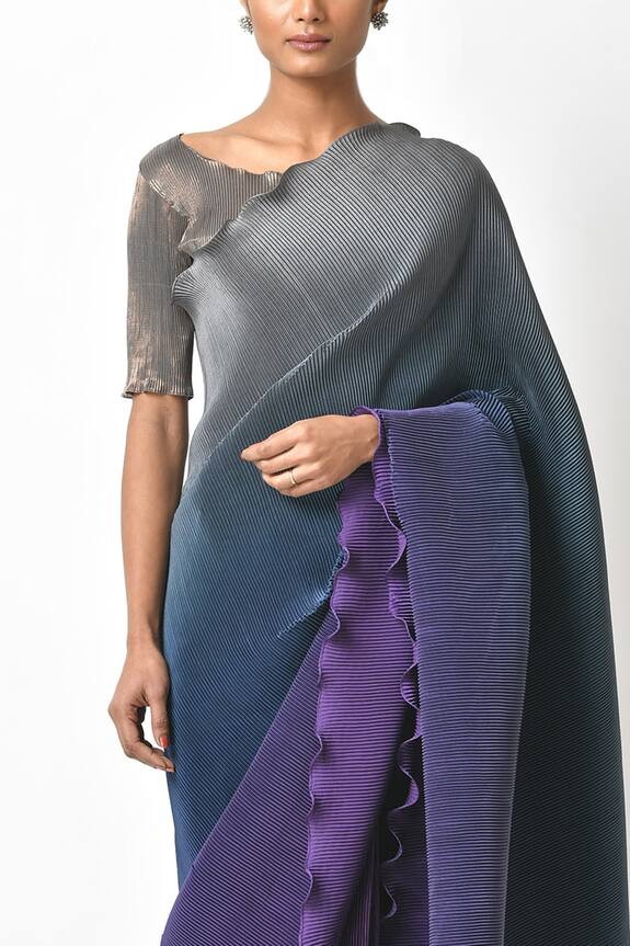 Kiran Uttam Ghosh Grey Shaded Pleated Saree With Blouse 6
