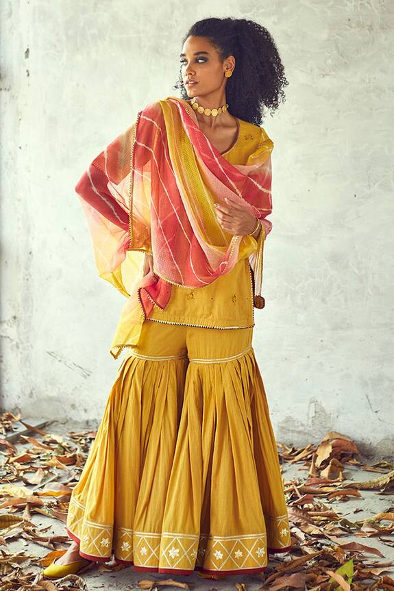 Buy Kharakapas Multi Color Kota Doria Rangeen Tie Dye Odhni Online