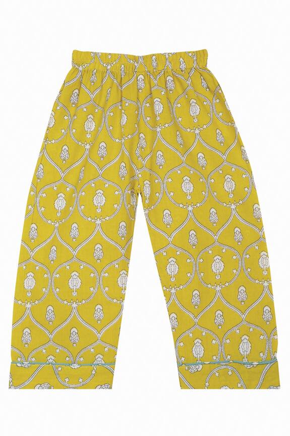 Saka Designs Yellow Printed Night Suit Set For Girls 4
