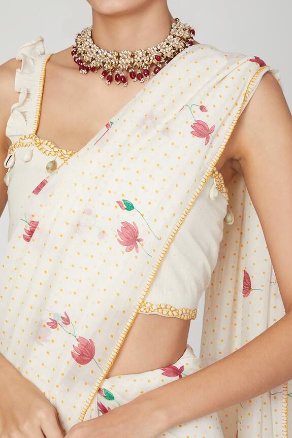 The Right Cut White Malkha Floral Print Saree With Blouse 4