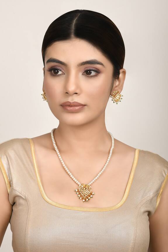 Nayaab by Aleezeh Bead Pendant Necklace Jewellery Set 3