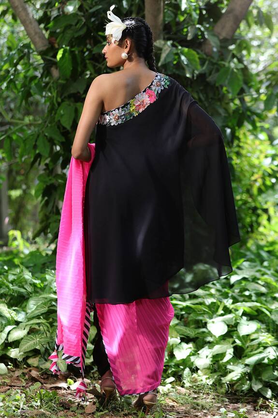 Nikasha Black Georgette Pre-draped Dhoti Pant Saree Set 2