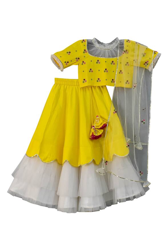 Nadaan Parindey Yellow Embroidered Lehenga Set For Girls 1
