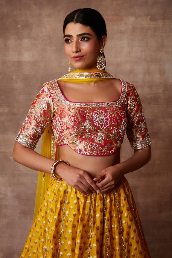 Neeta Lulla Yellow Elakshi Banarasi Silk Lehenga Set 4