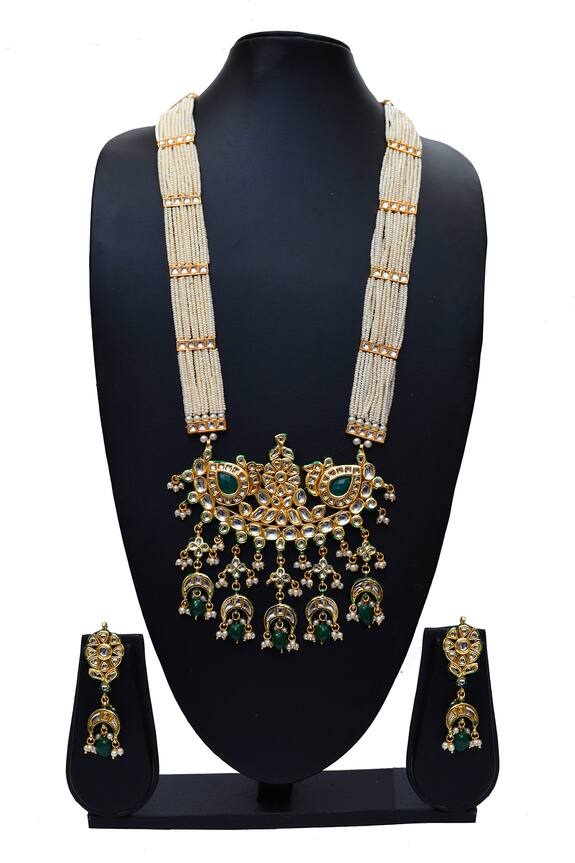 Nayaab by Aleezeh Kundan Pendant Beaded Choker Jewellery Set 0