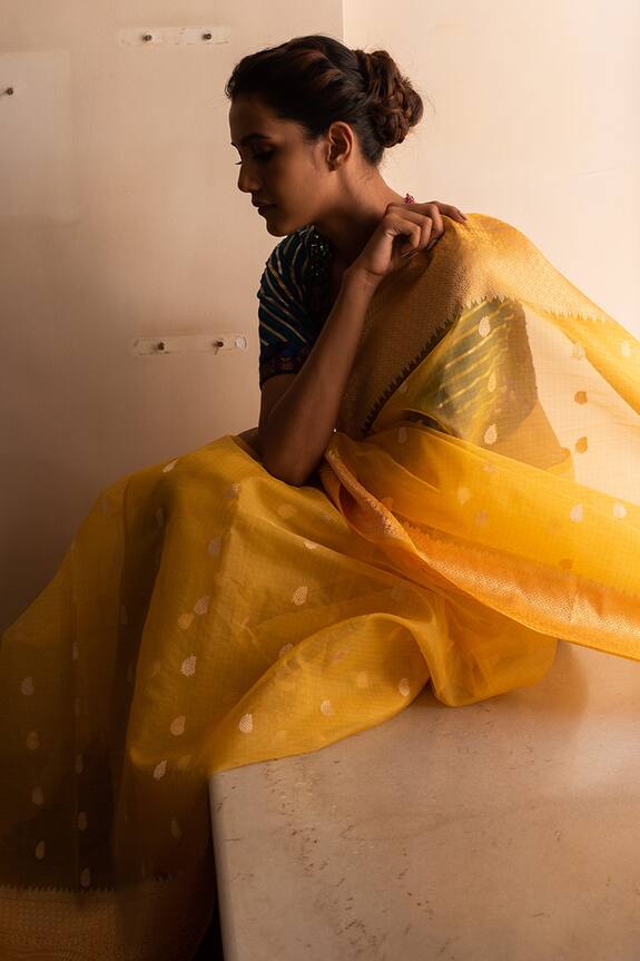 Priyanka Raajiv Yellow Silk Organza Brocade Banarasi Saree 4