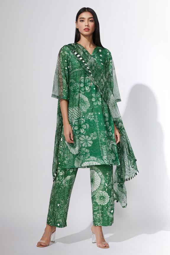 Saaksha & Kinni Green Cotton Silk Floral Print Kurta Set 0