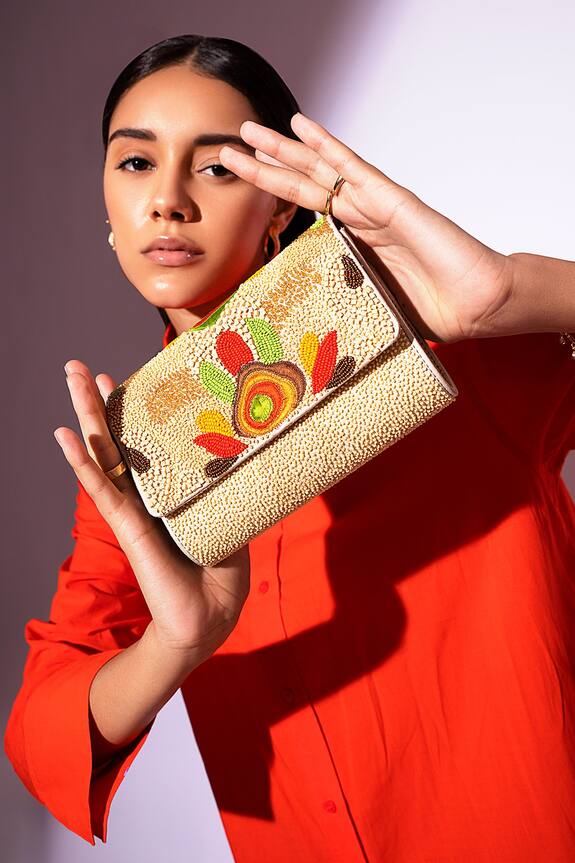 Buy Puro Cosa Japanese Beads Embellished Clutch With Sling Online Aza