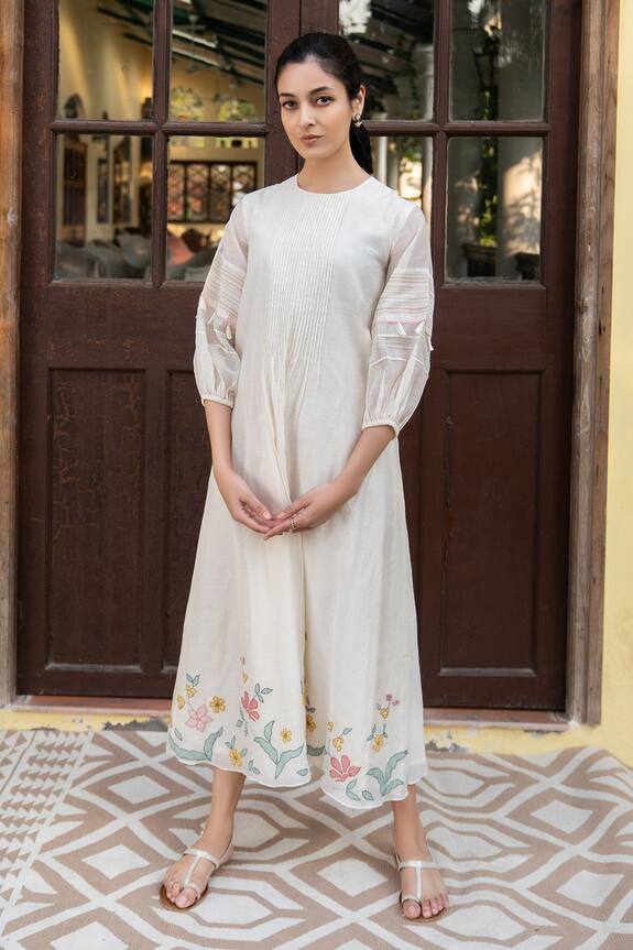 Buy Vaayu White Muslin Cotton Sleeves Kurta Online Aza Fashions