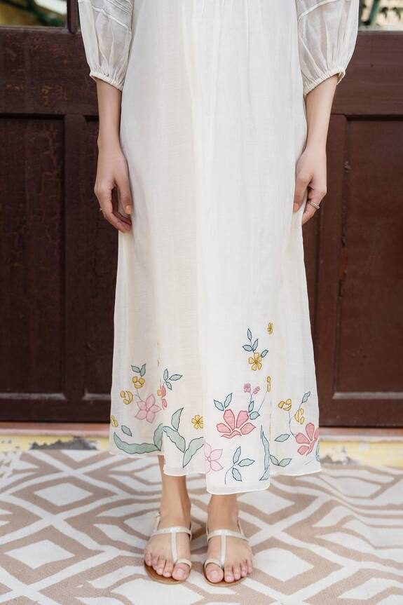 Buy Vaayu White Muslin Cotton Sleeves Kurta Online Aza Fashions