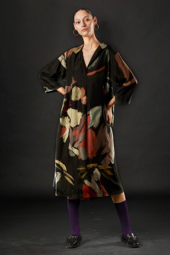 Buy Yavi Green Silk Verdell Stroke Hand Painted Dress Online | Aza Fashions