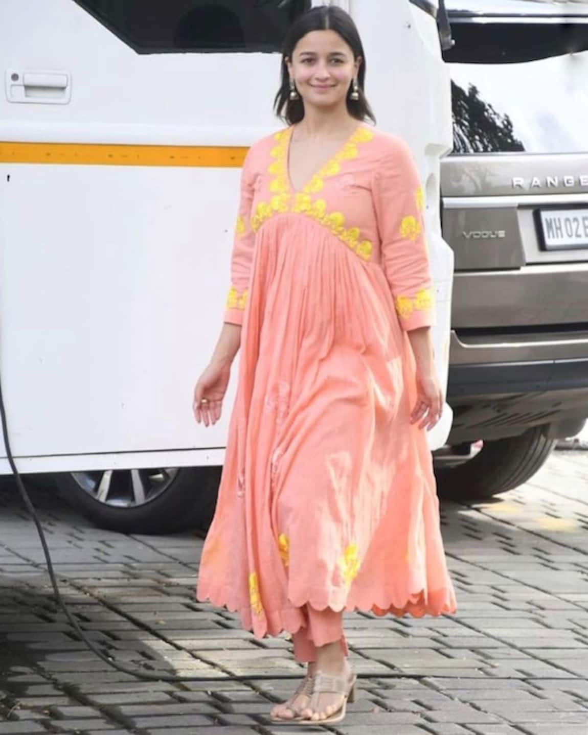 Actress Alia Bhatt Wear Cream Sequence Saree