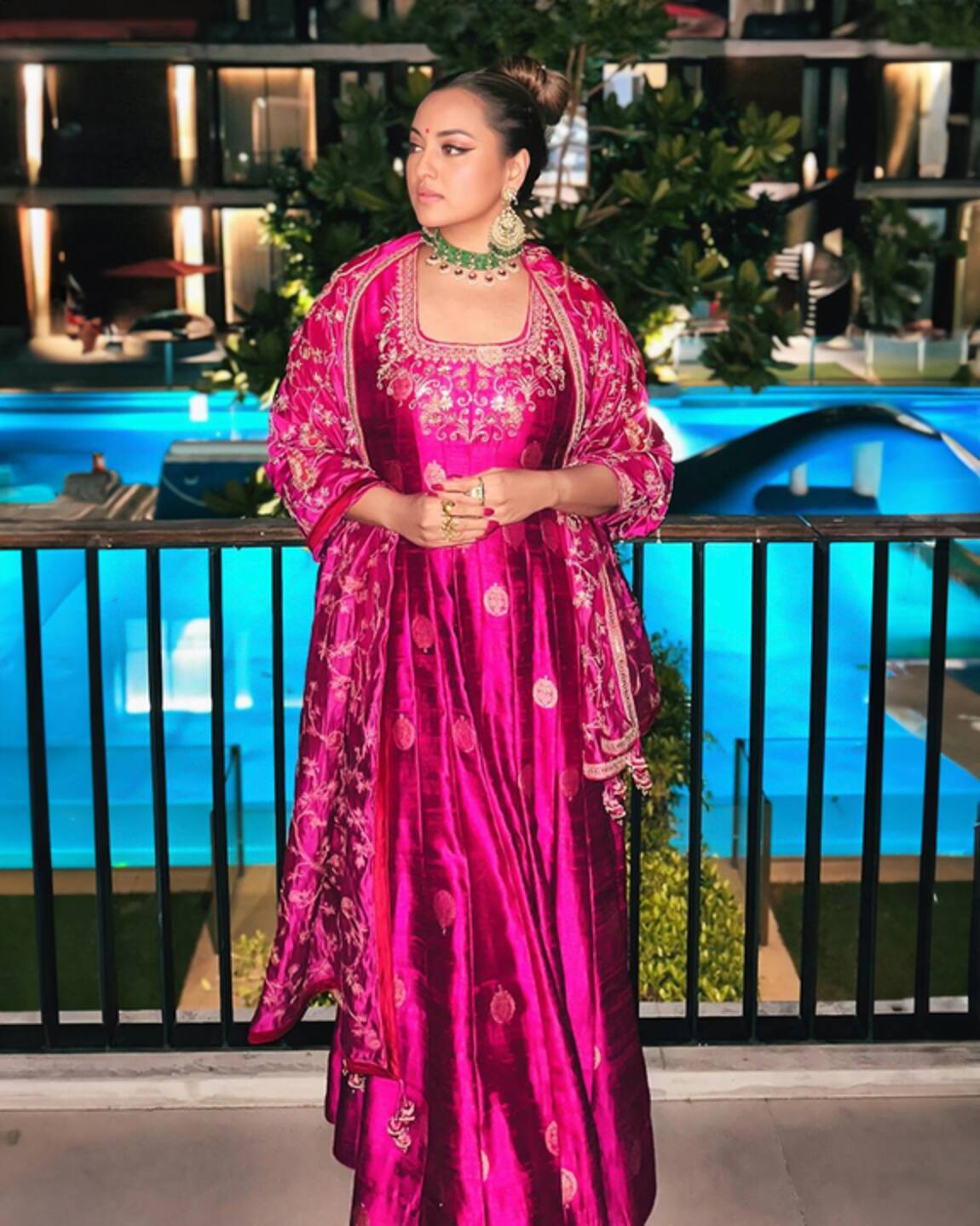Designer Wedding Lehengas - Bridesmaid, Reception & Haldi Lehengas for  Women - Crop Top & Skirts - Seasons India