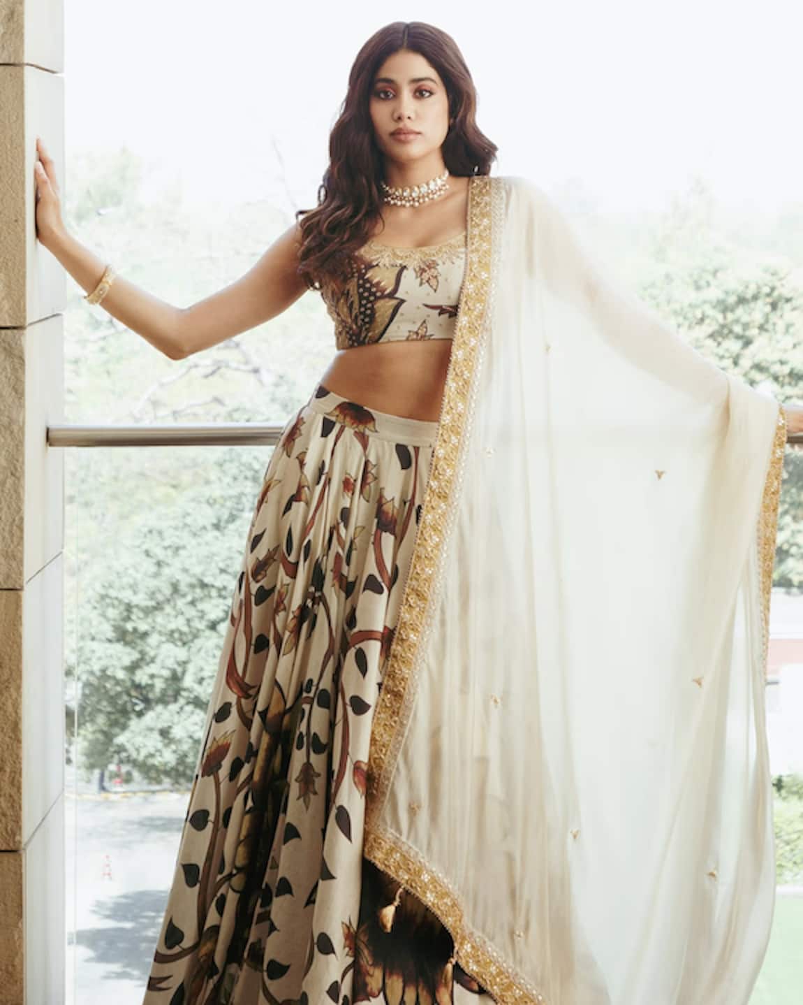 Janhvi Kapoor's pink Manish Malhotra lehenga is perfect for your sister's  wedding | VOGUE India