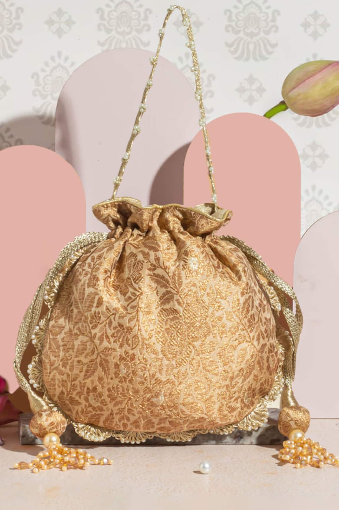 Fashion Handbags | Chic Purses & Luxe Bags | Moda Luxe