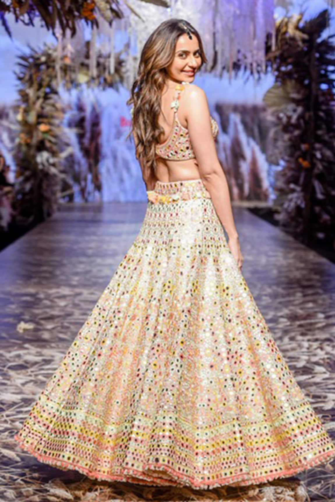 Simple Budget Lehenga Choli Designs for 2022 | Stylish dresses for girls,  Party wear indian dresses, Designer party wear dresses