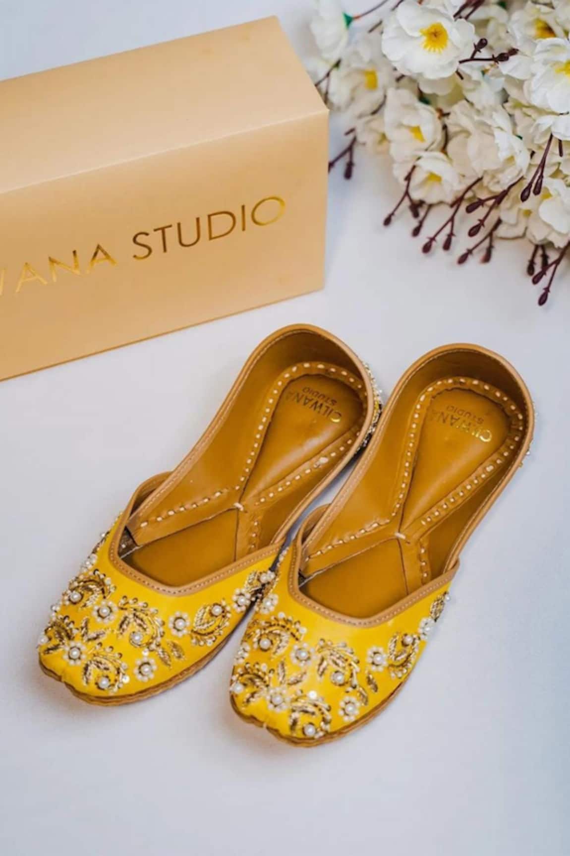 Cilwana Studio Dabka & Pearl Embroidered Juttis