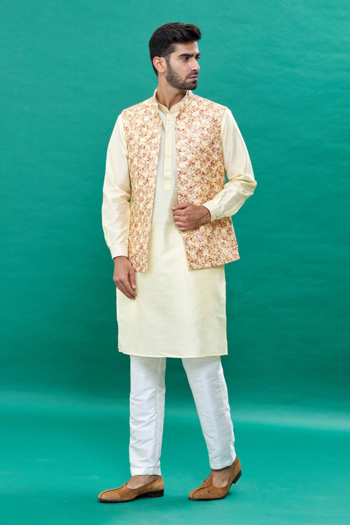 Rng Safawala Floral Embroidered Bundi Kurta Pant Set 