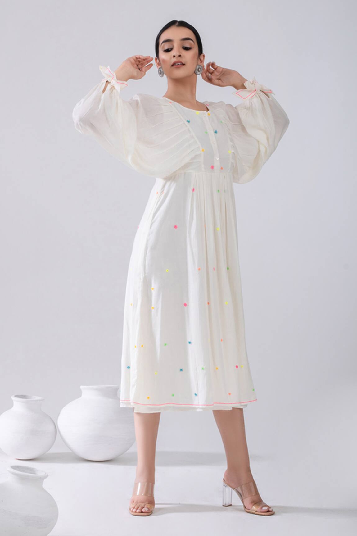 Kacha Tanka Scattered Thread Embroidered Dress