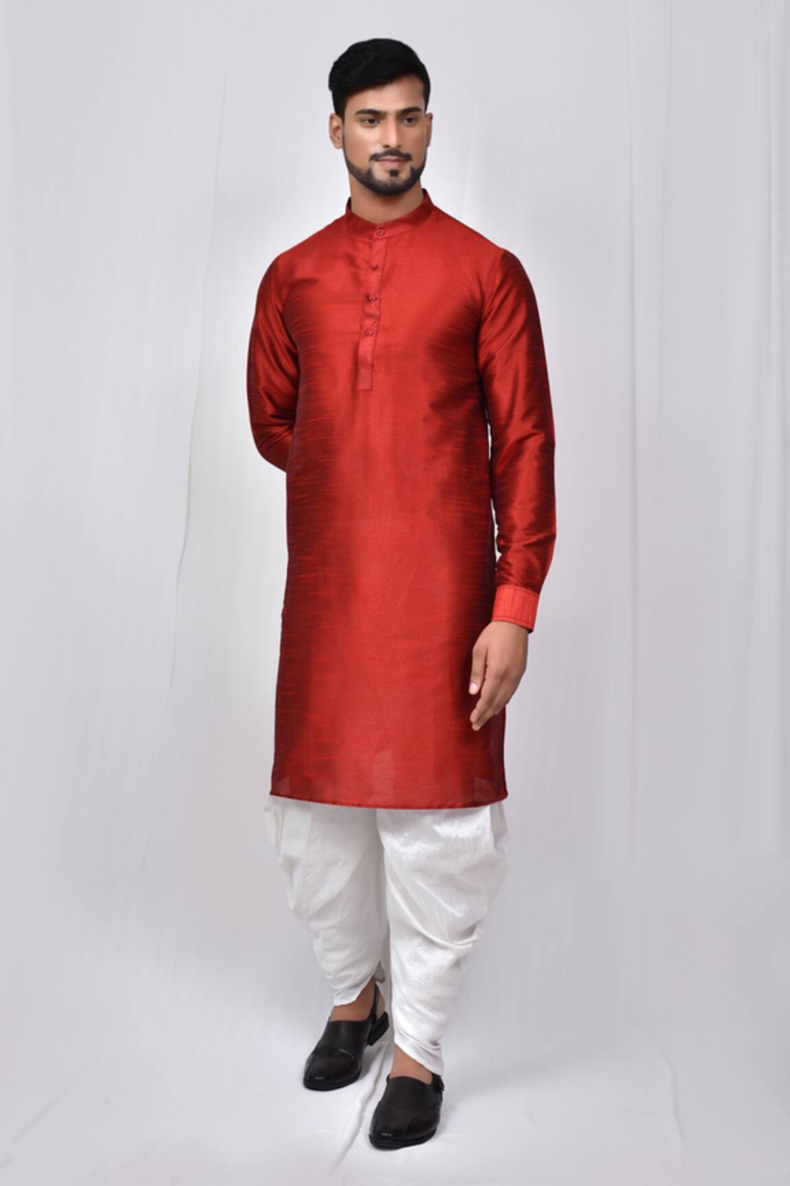 Adara Khan Band Collar Kurta Set