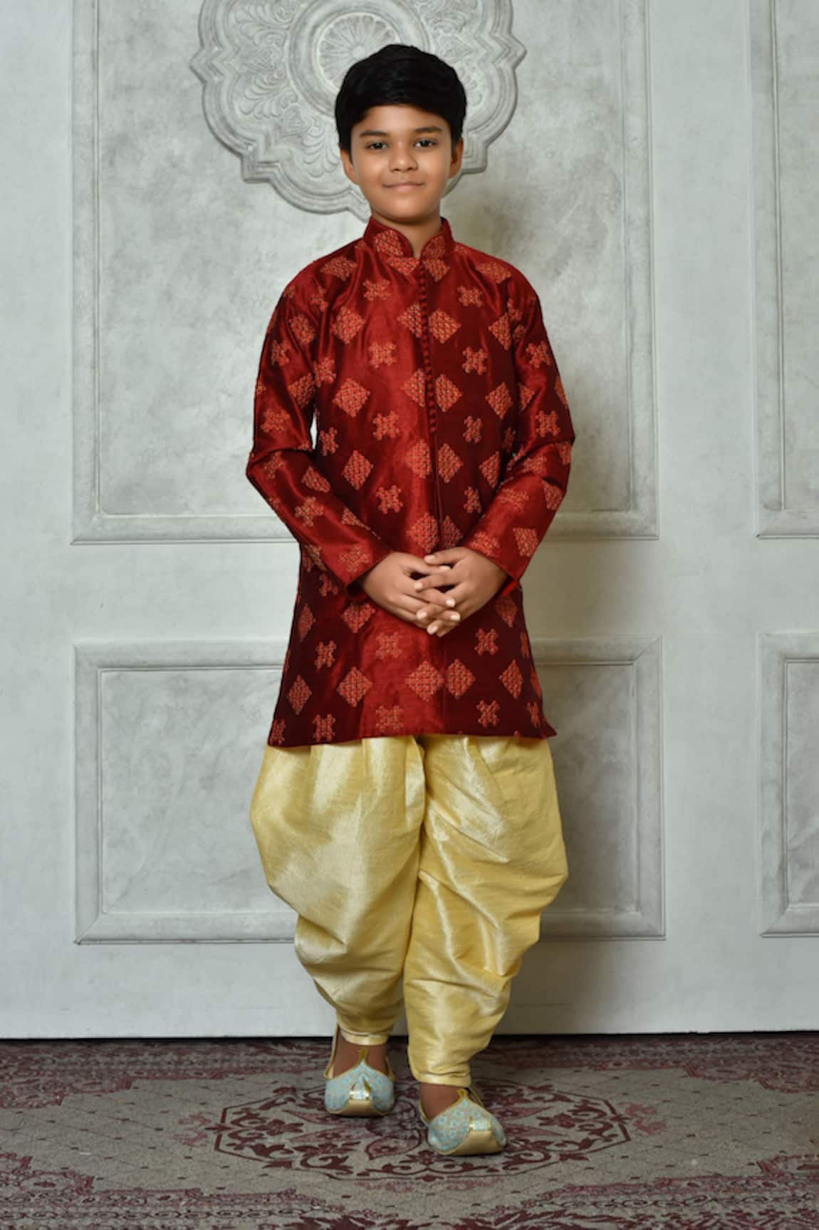 Petite Pomme Floret Thread Work Kurta & Patiala Pant Set